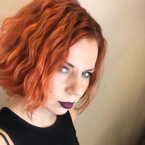 Meet your Posher, Ela